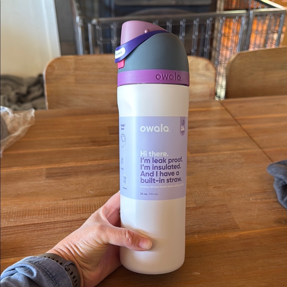 24oz Owala Insulated Water Bottle